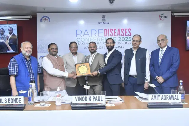 Apothecon Pharma got recognized at FICCI Awards.